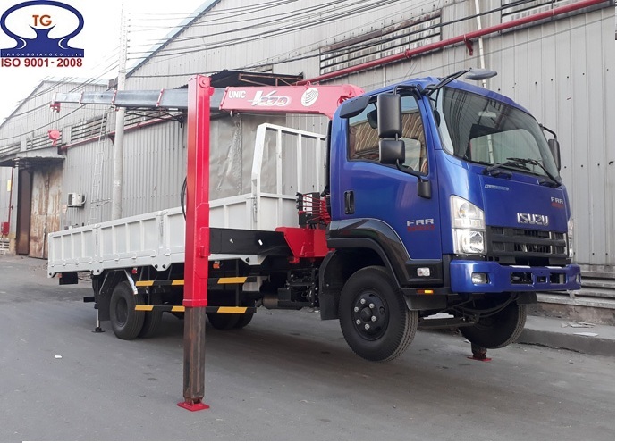 Xe tải cẩu ISUZU 5,2 tấn