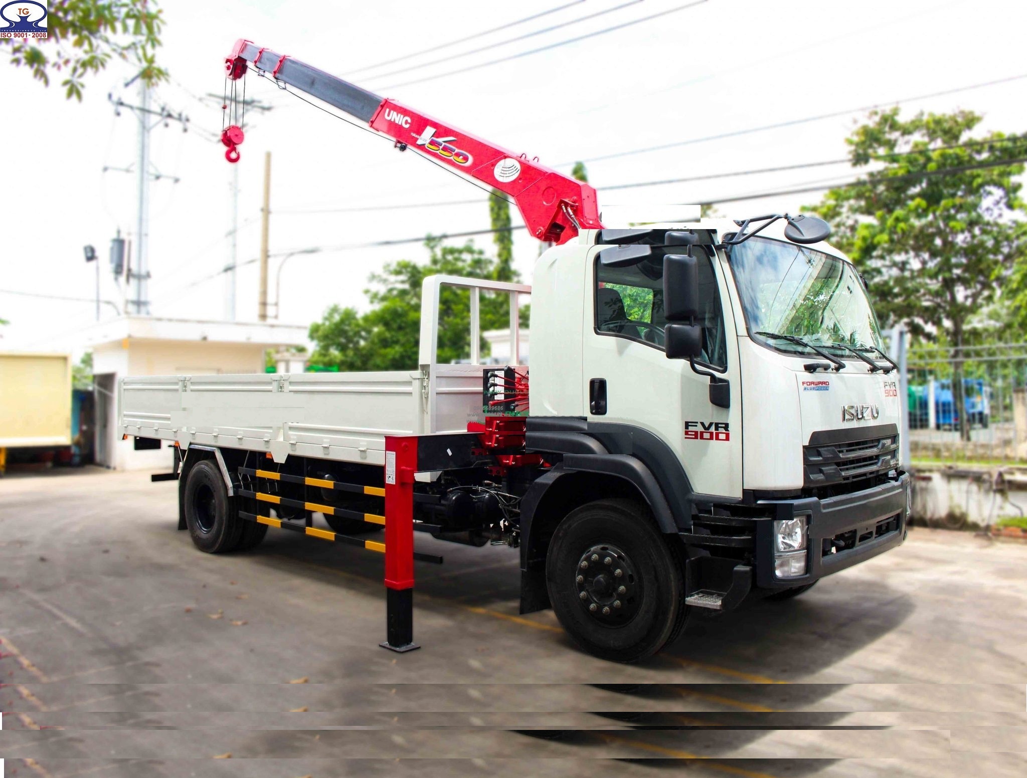 Xe tải gắn cẩu ISUZU 7,3 tấn 